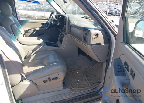 2004 Chevrolet Tahoe Z71 z USA, uszkodzony, nr VIN 1GNEK13Z04R232042